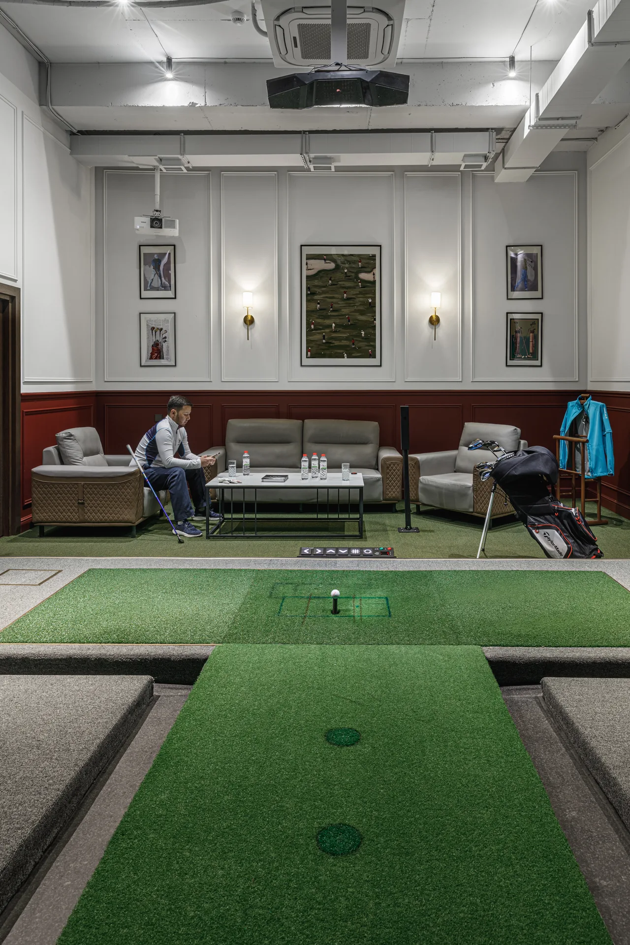 Атмосфера Birdie Golf Club — 6