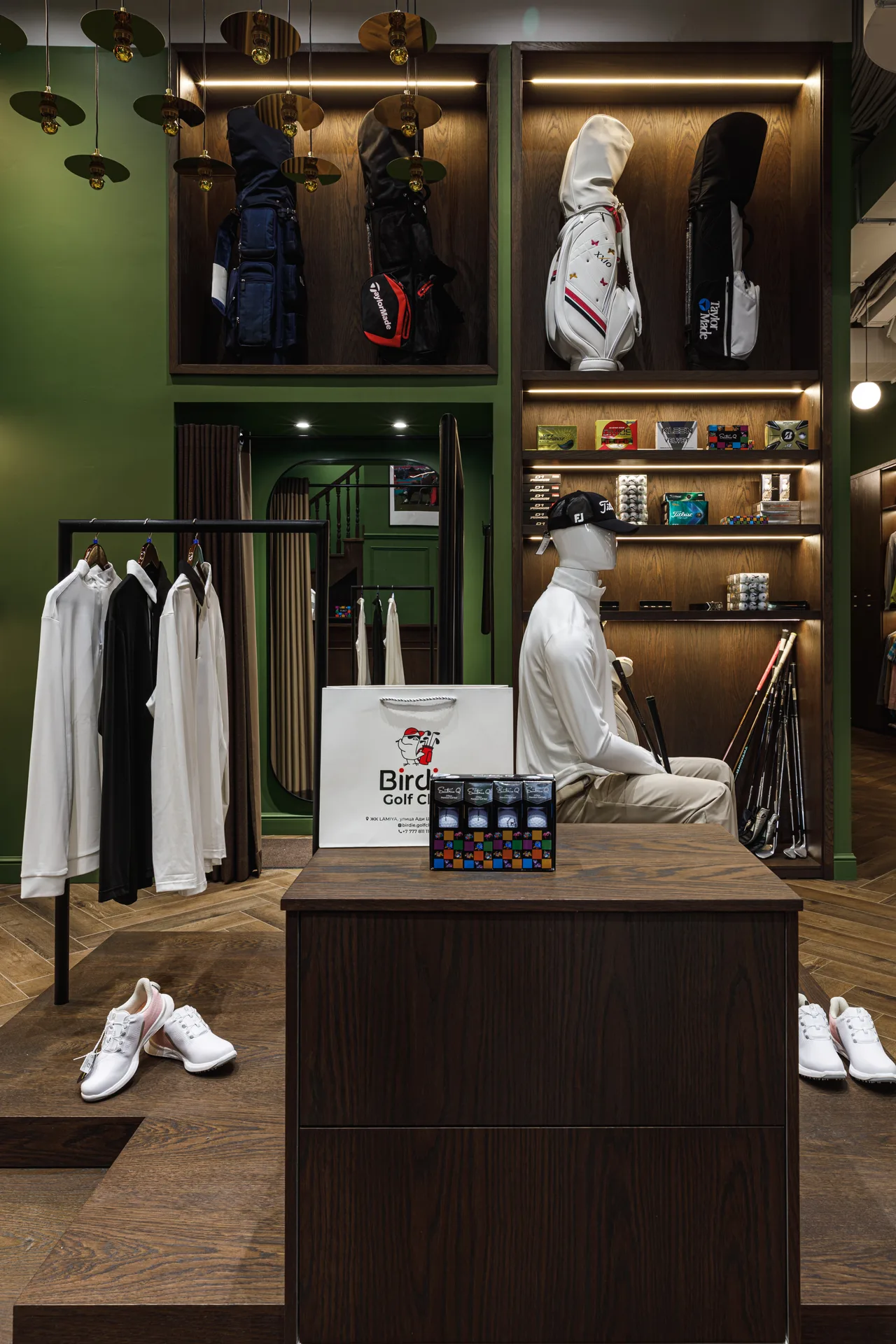 Атмосфера Birdie Golf Club — 9