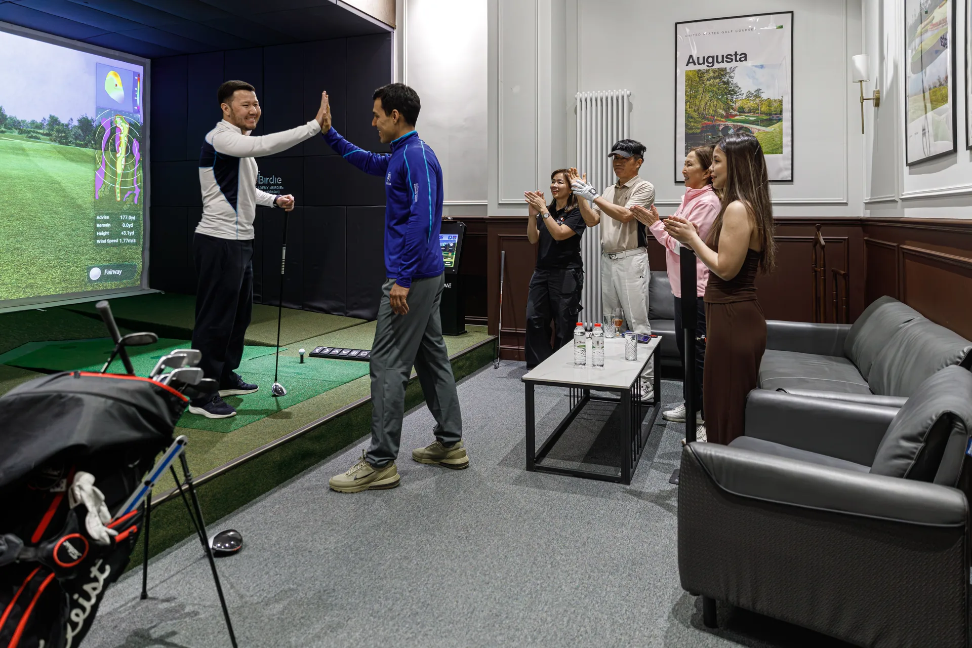 Атмосфера Birdie Golf Club — 10